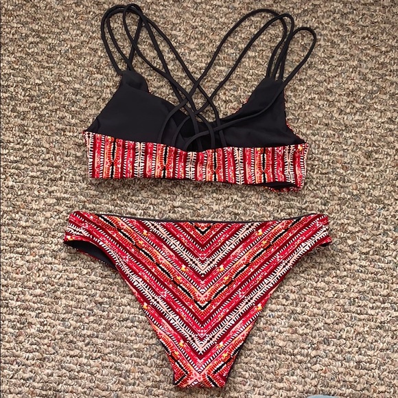 Reversible Bikini! - Picture 3 of 4